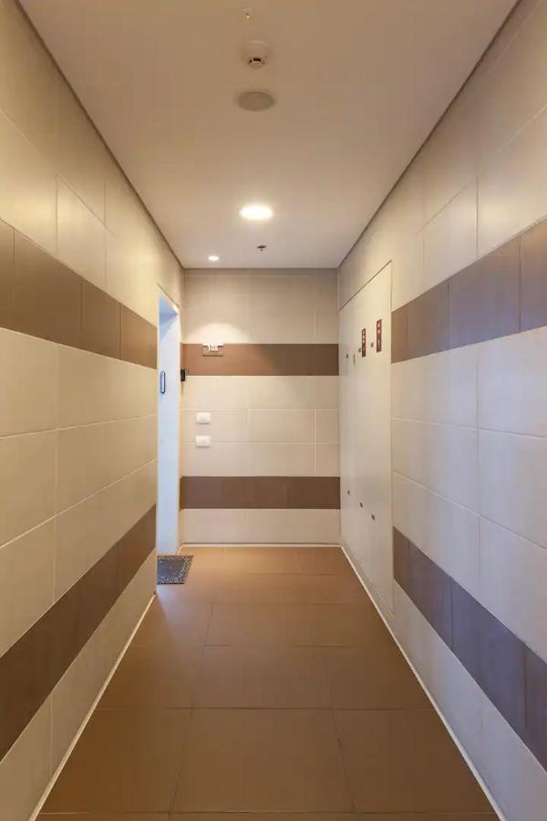 Oַ&O Group- Luxury Apt Tower Best Sea View Bat Yam Bagian luar foto